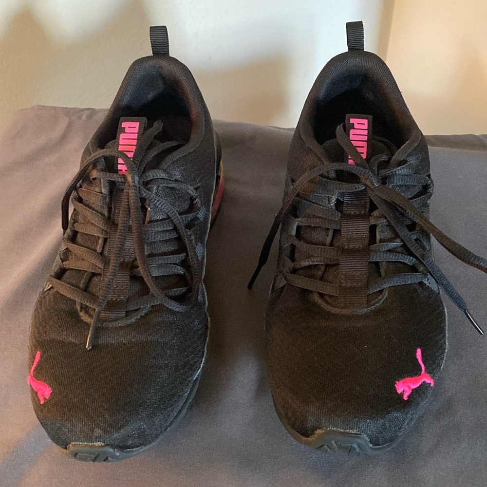 Puma sneakers, black and pink size 7, used